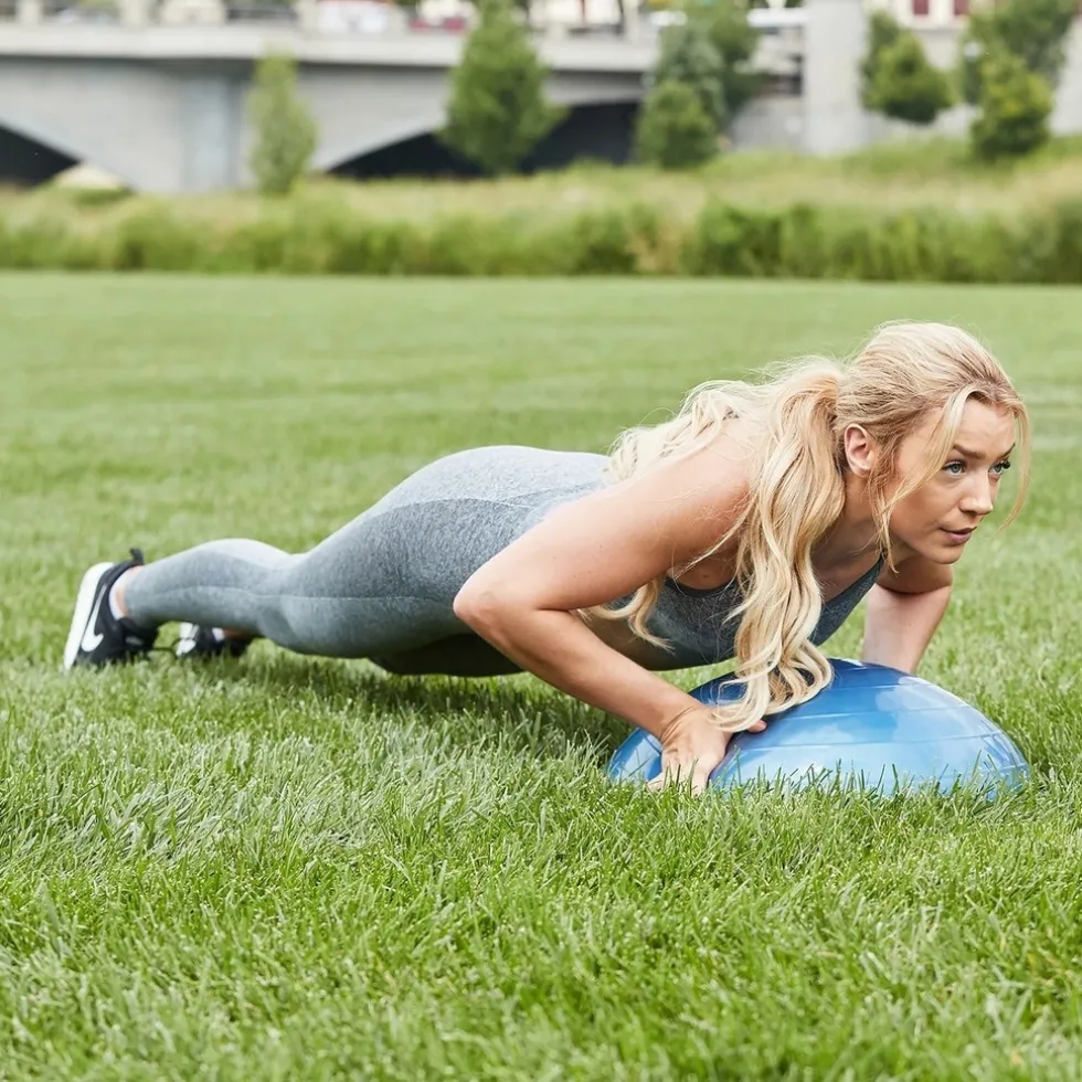 bosu-balanstrainer-sport-editi-rRpokRUu-2.webp Clearance Bosu Balanstrainer Sport Edition