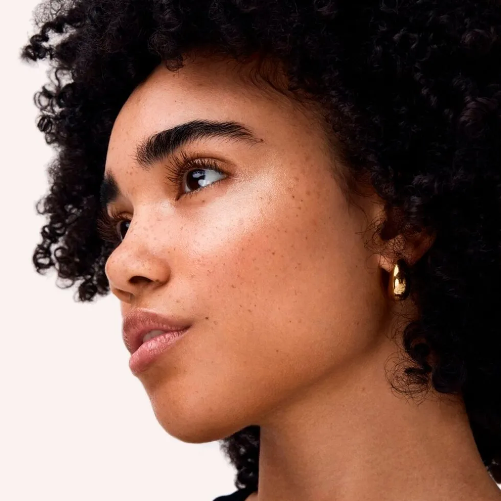 catrice-glass-like-010-keep-it-JSITHhhi-3.webp Best Catrice Glass Like 010 Keep It Glassy Highlighter Stick