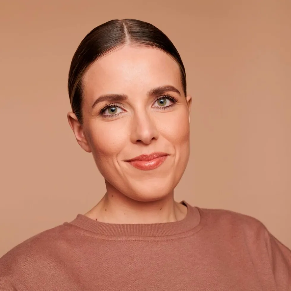 catrice-hd-040-warm-beige-liqu-XxnvDXCY-5.webp New Catrice HD 040 Warm Beige Liquid Coverage Foundation