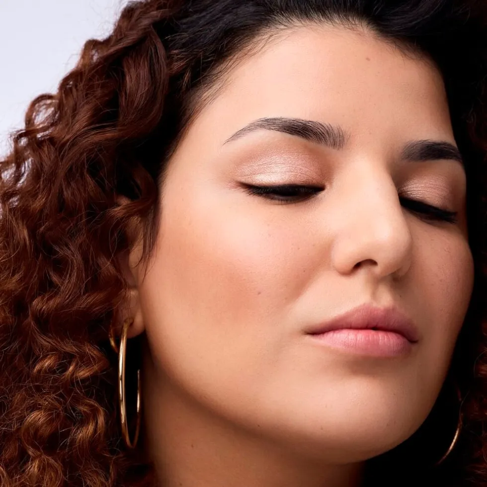 catrice-metallic-spark-010-cha-tsuSiJxy-4.webp Fashion Catrice Metallic Spark 010 Champagne Chic Cream Eyeshadow