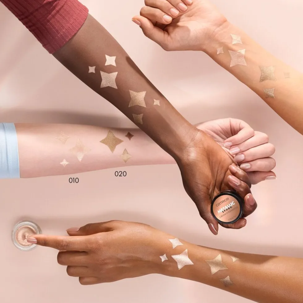 catrice-metallic-spark-020-dia-sCSxHGpg-3.webp Hot Catrice Metallic Spark 020 Diamond Dust Cream Eyeshadow