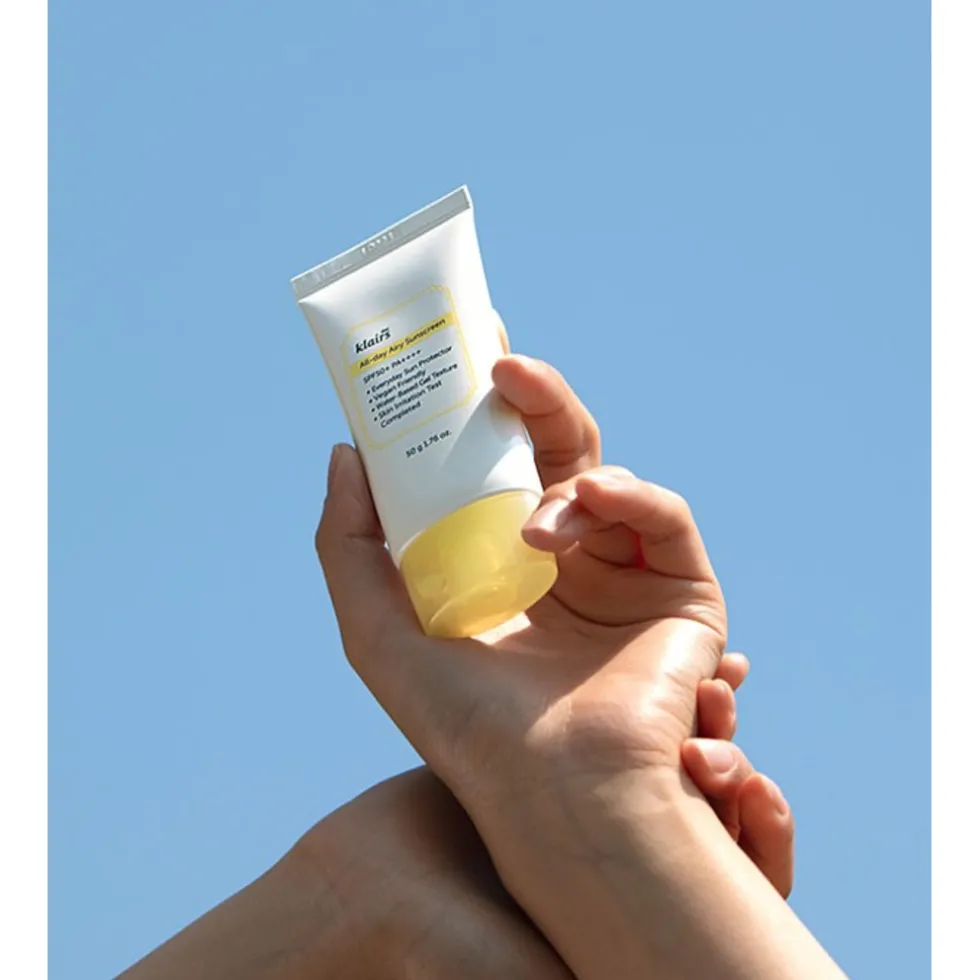 dear-klairs-all-day-airy-sunsc-kTyNyEAL-3.webp Fashion Dear, Klairs All-day Airy Sunscreen