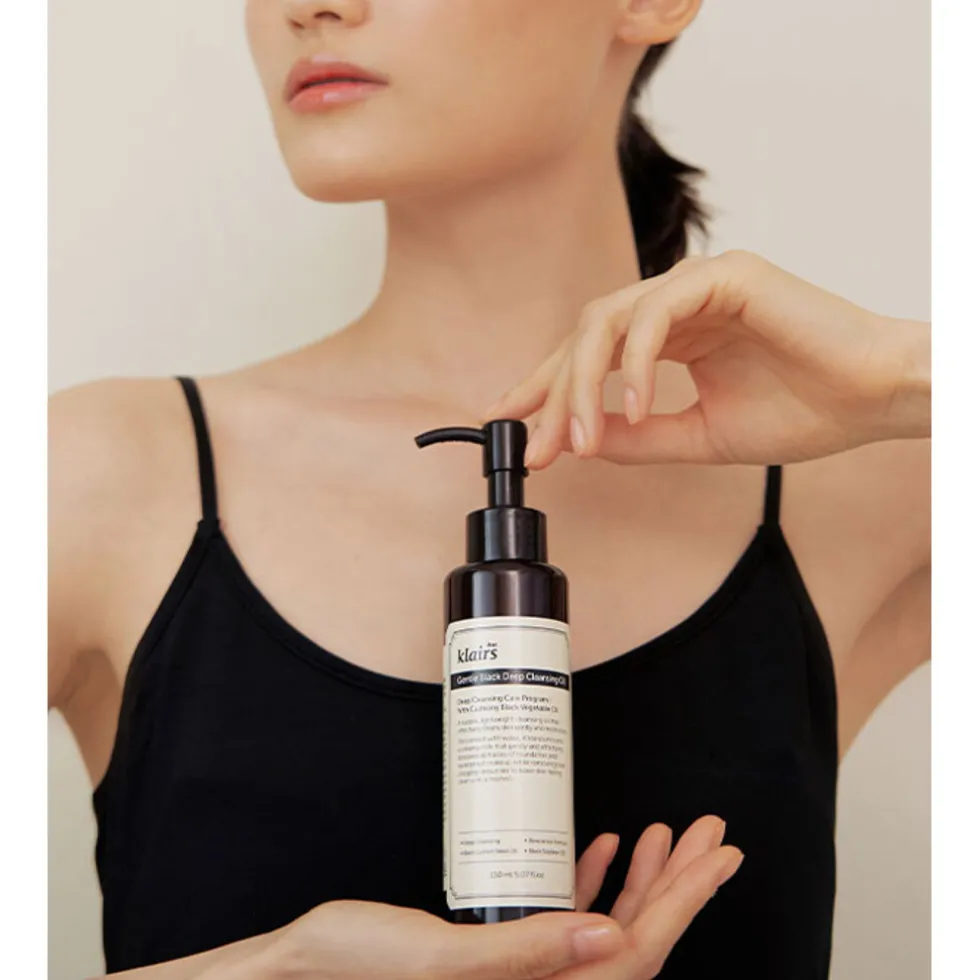dear-klairs-gentle-black-deep-EKJvoSzV-1.webp New Dear, Klairs Gentle Black Deep Cleansing Oil