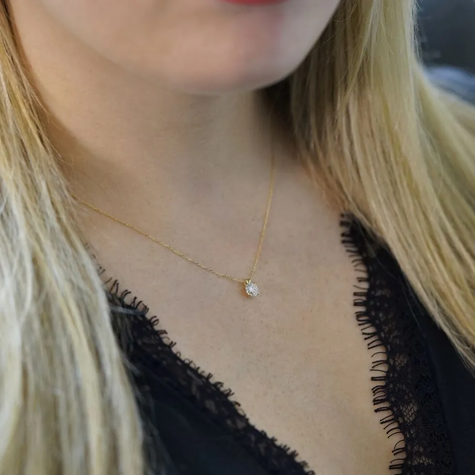 di-lusso-14k-gouden-collier-me-KDRdSHym-2.webp Fashion Di Lusso 14K Gouden Collier Met Hanger – 0.40 Ct Lab Grown Diamant