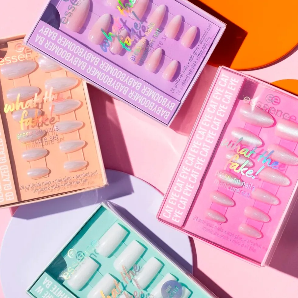 essence-what-the-fake-02-cat-e-WSSuFPRQ-2.webp New Essence What The Fake! 02 Cat Eye Press-On Nails Manicure