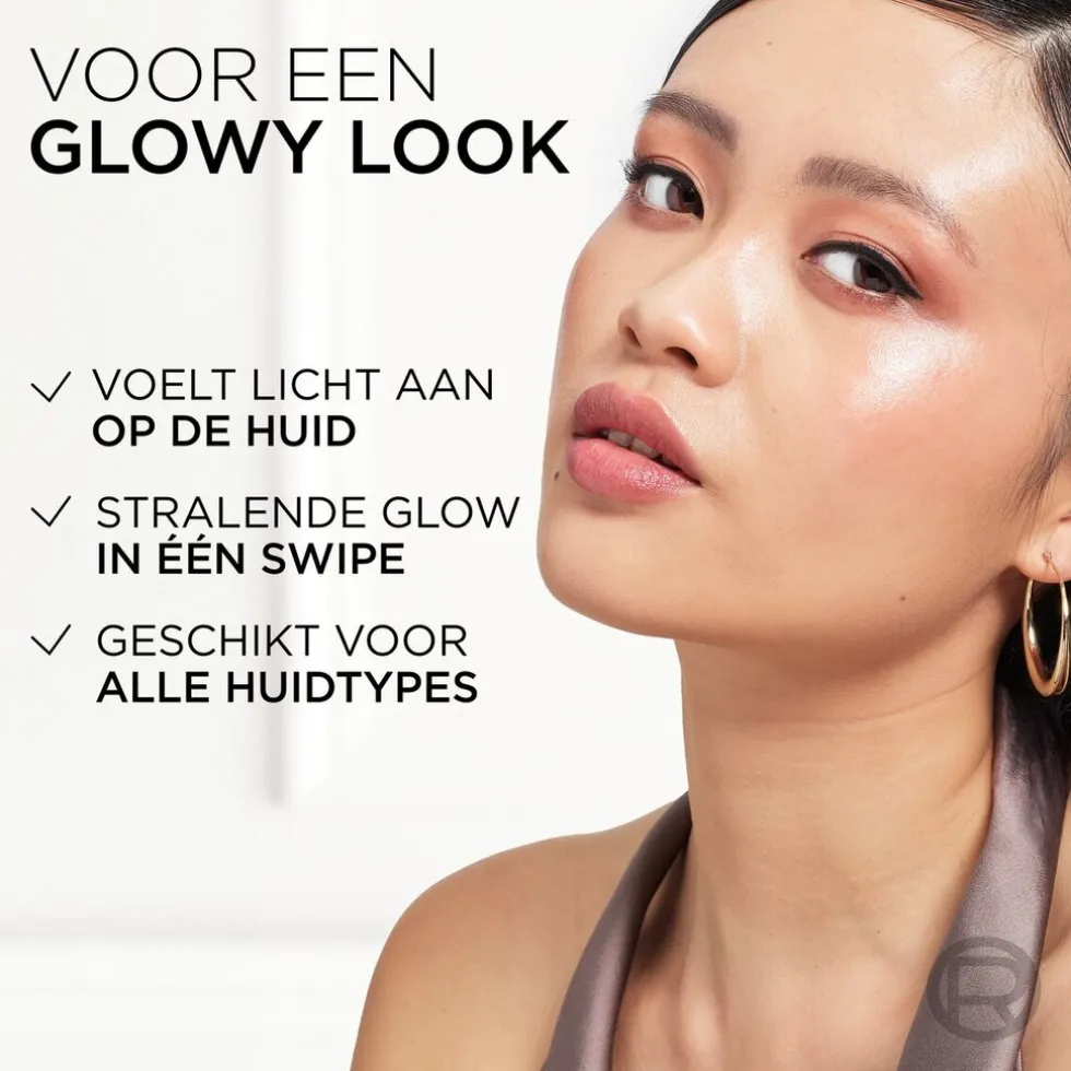 loral-paris-lumi-le-glass-620-yjocvBNC-5.webp Sale L'Oreal L'Oréal Paris Lumi Le Glass 620 Pink Ballet Highlighter Stick