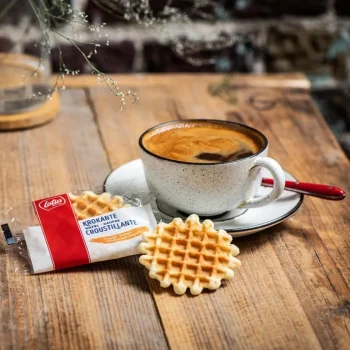 Clearance Lotus Koekjesmix - Krokante Wafels Vanille & Chocolade - 30 Stuks In Herbruikbare Box