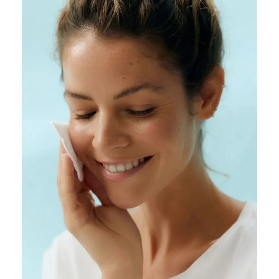 nivea-verzachtende-reinigingsm-YevzfUgg-3.webp Clearance Nivea Skincare NIVEA Verzachtende Reinigingsmelk