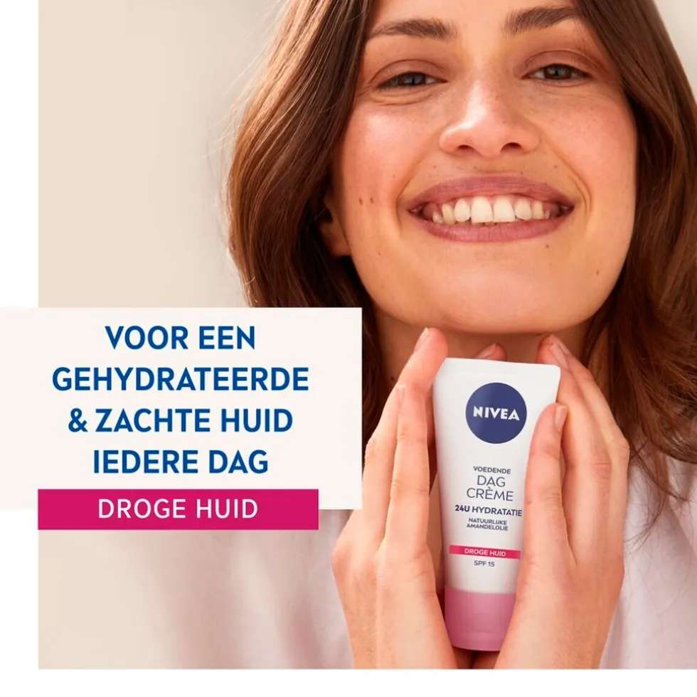 nivea-voedende-dagcrme-met-spf-enLdEaPn-1.webp Sale Nivea Skincare NIVEA Voedende Dagcrème Met SPF15