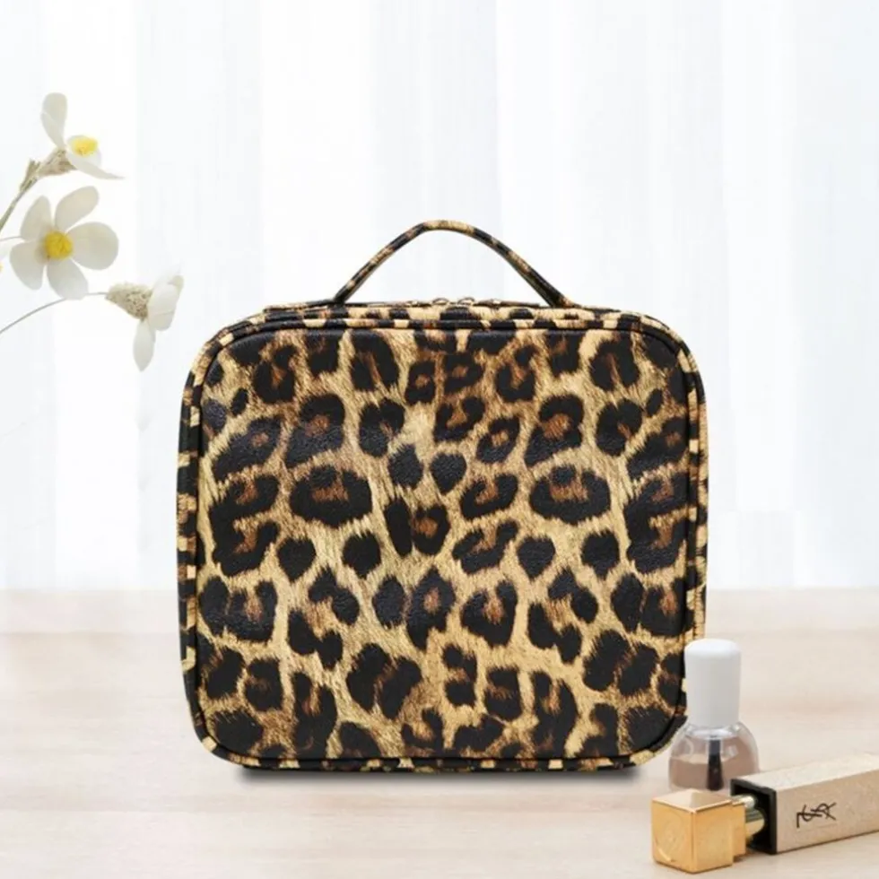 uniq-make-up-reistas-toilettas-lDzkKWkj-3.webp Online UNIQ Make-up Reistas Toilettas Luipaard