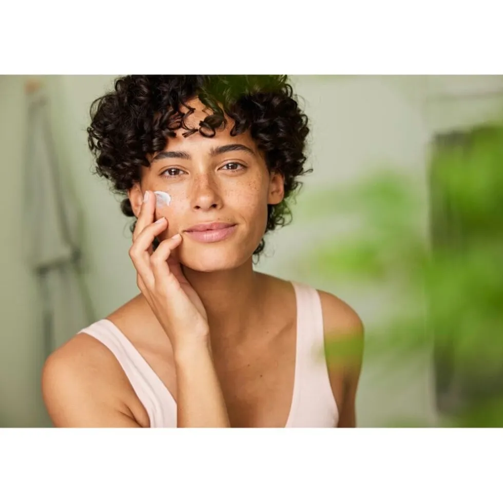 weleda-sensitive-hydraterende-GPsrauIE-2.webp New Weleda Sensitive Hydraterende Gezichtscrème